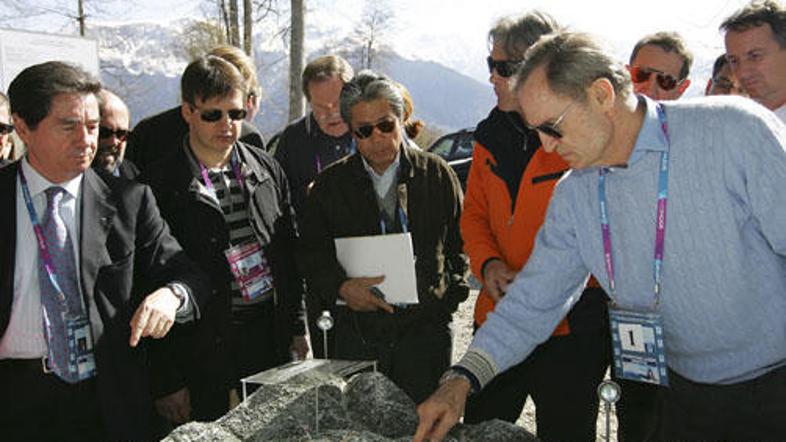 Jean-Claude Killy (desno) se zaveda zahtevnosti projekta OI 2014 v Sočiju.