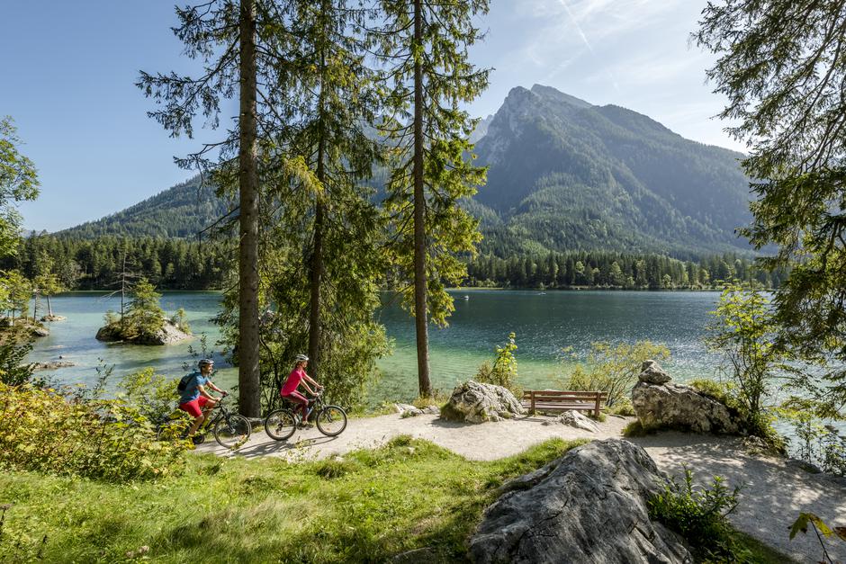 DTV | Avtor: Günter Standl / Kolesarka pot Bodensee-Königssee-Radweg ob jezeru Hintersee