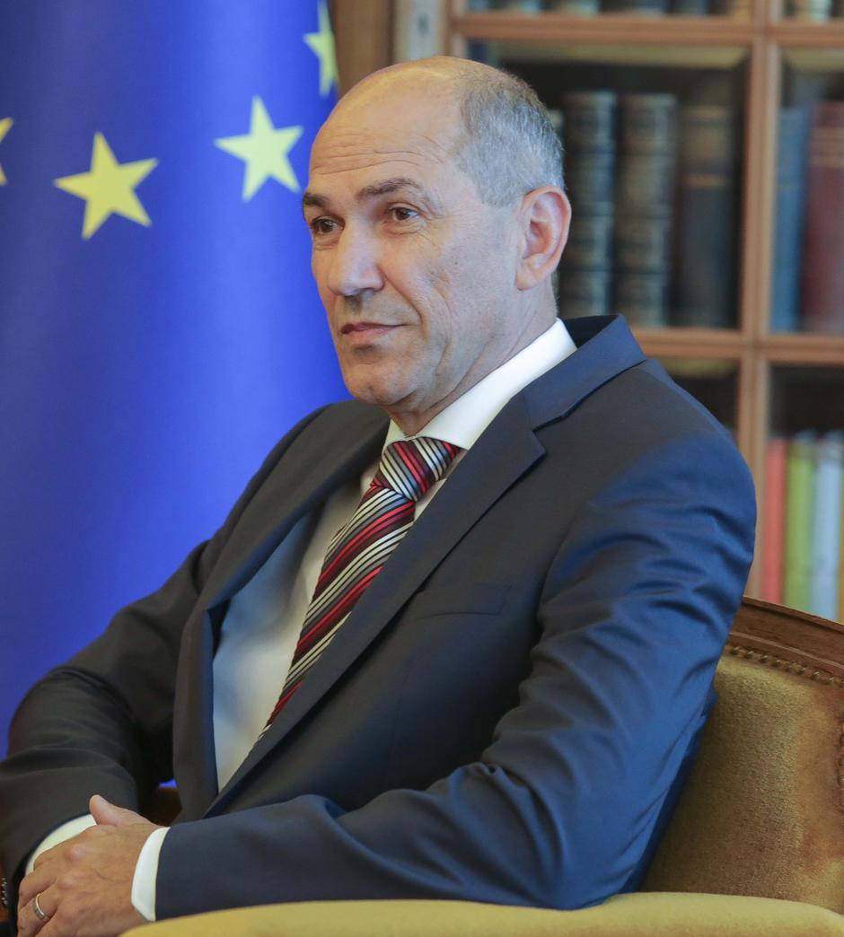 Janez Janša po srečanju s predsednikom republike | Avtor: Saša Despot
