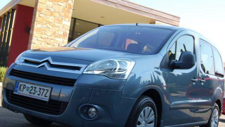 Pri Citroënu računajo, da bodo do konca leta 2008 prodali sto gospodarskih in tr