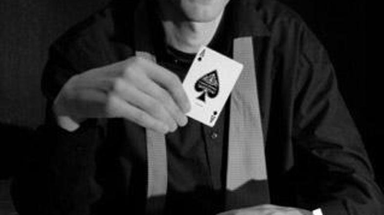 "Dve skupini z istim imenom sta lahko zavajajoči za poslušalce, če eni ali drugi