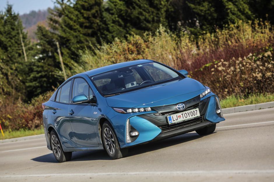 Toyota prius plug-.in hybrid | Avtor: Saša Despot