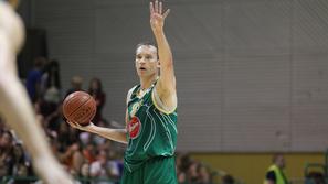 Zmaji so tokrat grizli v napadu in bili natančni v napadu, kar je bilo dovolj za