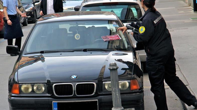 Če je parkirna ureditev v Celju strožja kot v Laškem, se tudi v Celju še najdejo