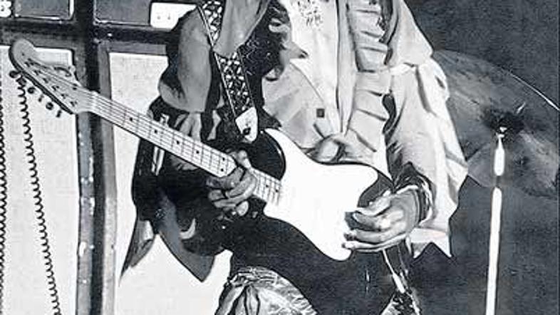 Smrt Jimija Hendrixa še vedno buri duhove. Knjiga, ki jo pripravlja Wright, bo z