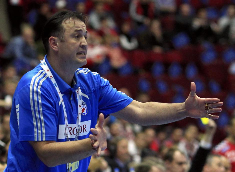 Slavko Goluža je glavna tarča kritik na Hrvaškem, saj se rokometaši niso uvrstil | Avtor: Reuters