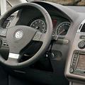 Volkswagnov touran ponuja enostaven, a zelo učinkovit sistem.