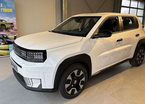 Fiat Grande Panda 1.2 T-Gen3 110 AT6 ICON