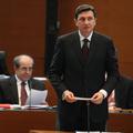 Premier in ministri njegove vlade so odgovarjali na poslanska vprašanja.