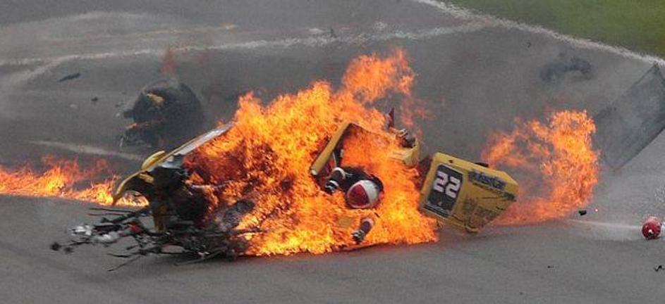 Trenutek ko je zagorel dirkalni Lambrghini. (Foto: Autoblog)