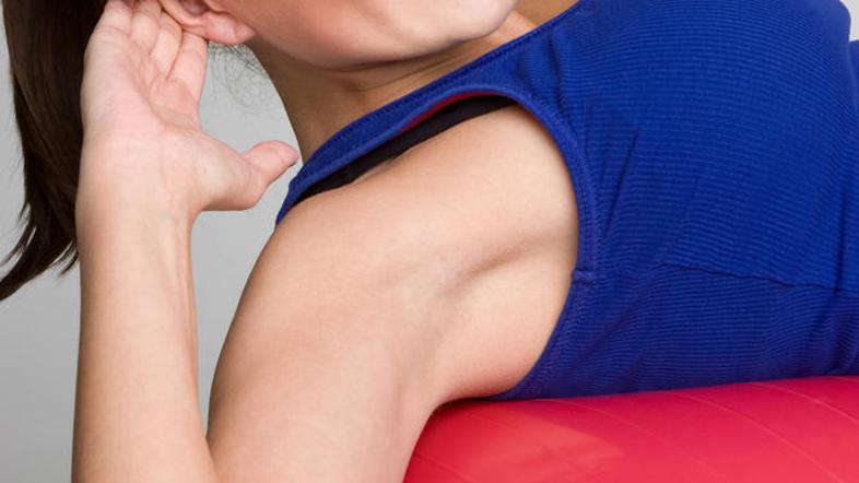 trebušne mišice, trebuh, ženska