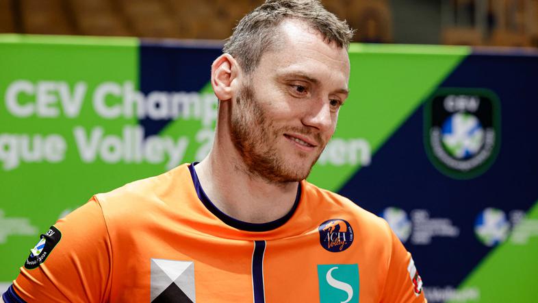 odbojka ACH Volley - Orion Stars, Tonček Štern