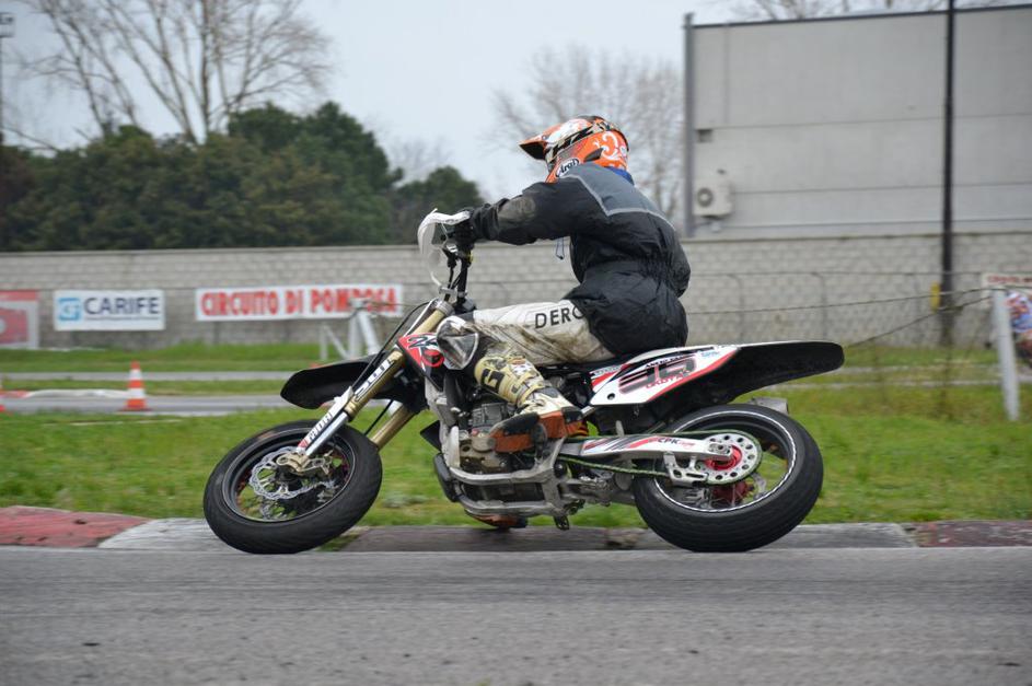Supermoto
