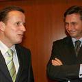 Borut Pahor naj bi si v vladi želel bolj SLS kot Desus.