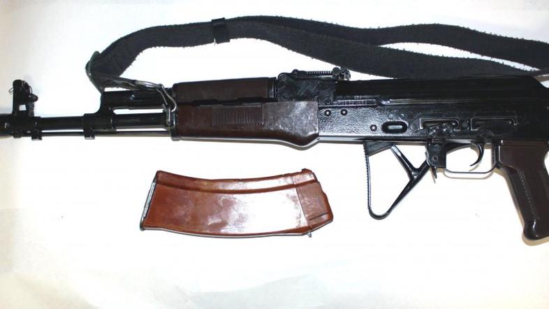 Kalašnikov in naboji