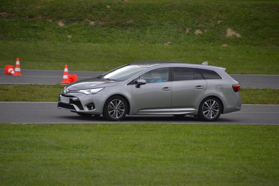 Toyota avensis | Avtor: Gregor Prebil