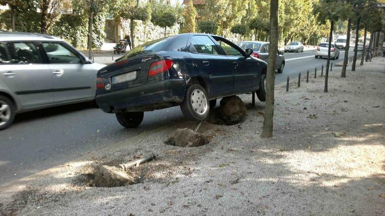 Parkiranje na Zoisovi