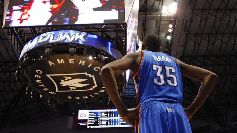 Kevin Durant in soigralci so še drugič zapored v zadnjih minutah zapravili doblj