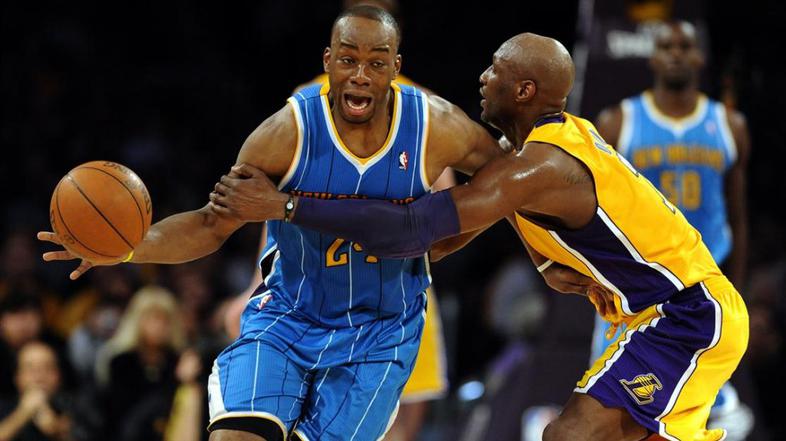 Carl landy Hornets Lakers 2011