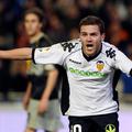 Juan Mata je zadel v 92. minuti za zmago Valencie 2:1 nad Espanyolom.