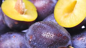 Zdaj je pravi čas, da si privoščite zvrhano mero sliv – znanilk poznega poletja.