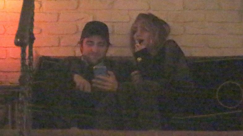 robert pattinson, suki waterhouse