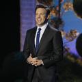 Voditelj Jason Sudeikis je nekatere uspel nasmejati. (Foto: Reuters)