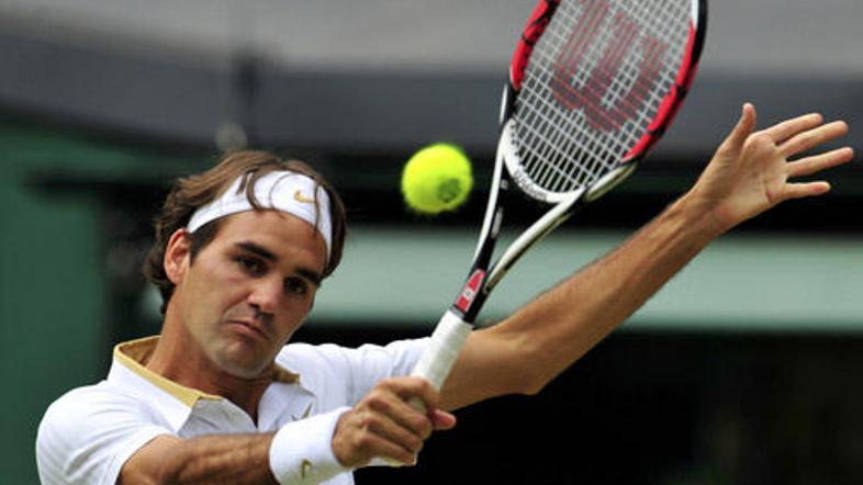 Roger Federer v tretjem kolu Wimbledona ni imel težav s Phillipom Kohlschreiberj