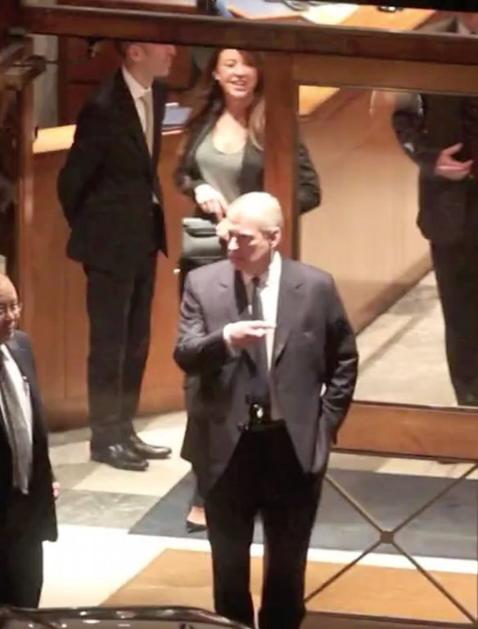 Monika Jakisic, princ Andrew