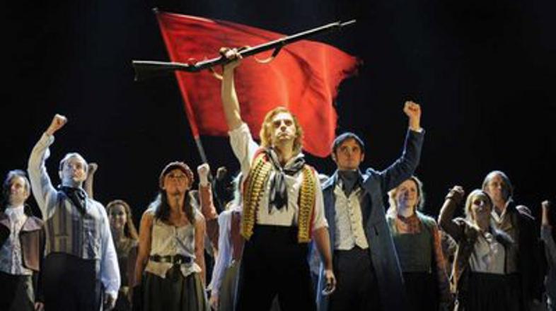 Nesrečniki, muzikal