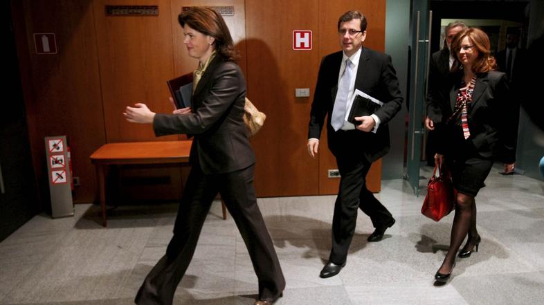 Slovenija 27.02.2013 Alenka Bratusek, Jani Moderendorfer, Masa Kociper, izredna 