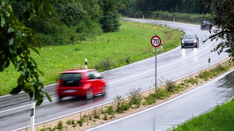 cesta omejitev 70 km/h