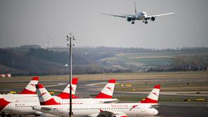 letalo boeing 777 Austrian Airlines