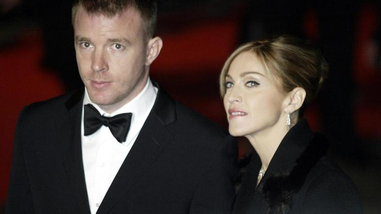 Z režiserjem Guyem Ritchiejem sta bila poročena osem let. (Foto: Reuters)