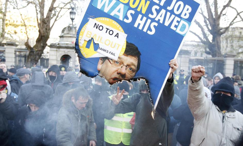 irska, protesti, varčevalni program