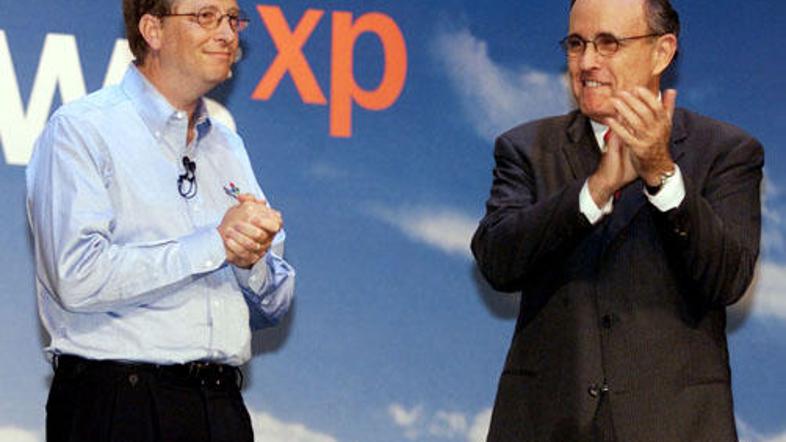 Bill Gates (na sliki levo) želi na čelo kluba, ki ga je dosedanji lastnik nedavn