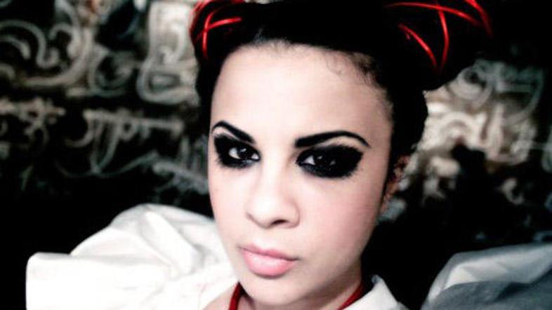 Diyala bo razveseljevala slovenske oboževalce.