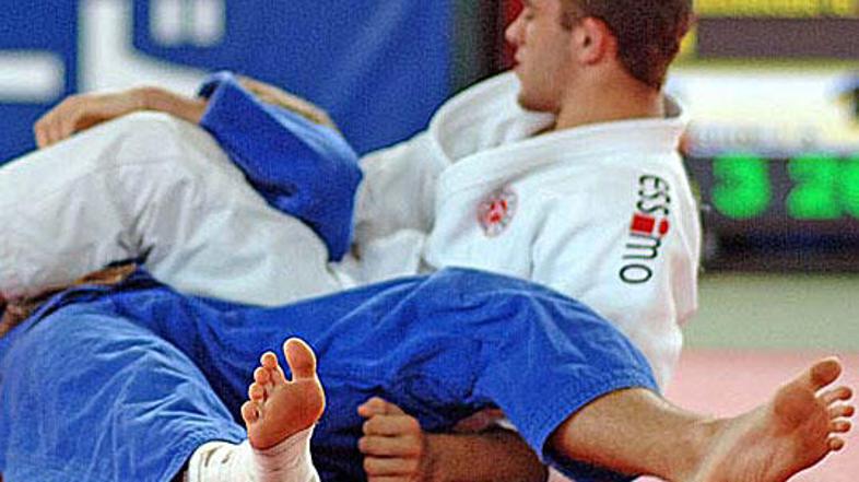 Poleg Aljaža Sedeja (desno) je med glavnimi favoriti tudi Rok Drakšič. 