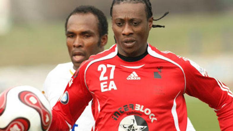 Nogometaši Interblocka bodo v nedeljo v derbiju kola gostovali v Novi Gorici.