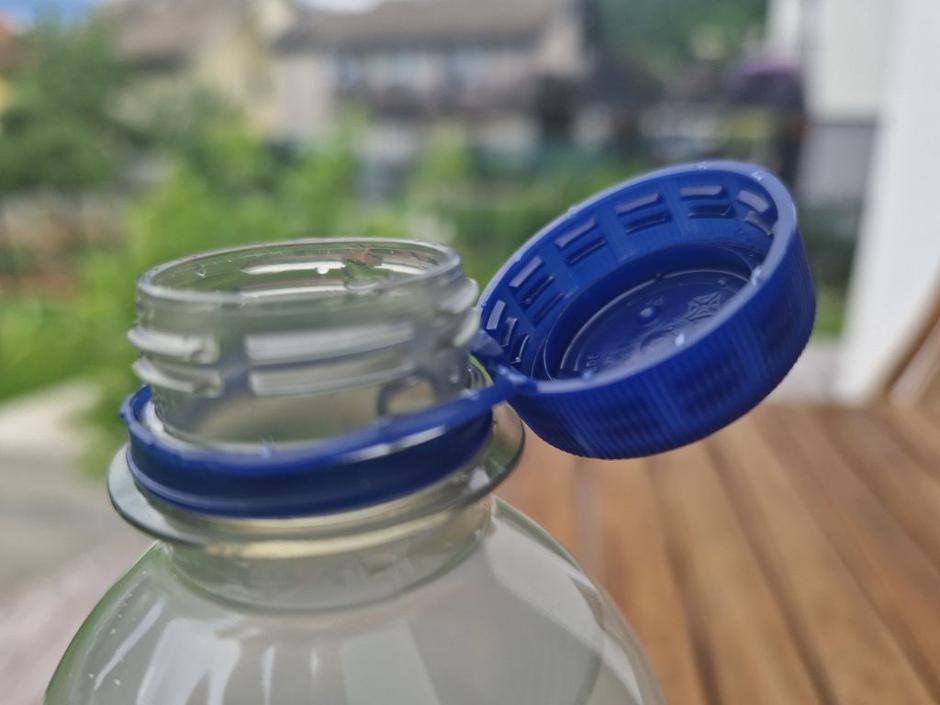 Zamašek na plastenki | Avtor: Žurnal24 