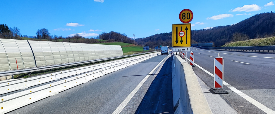 Oznak za vozila 2,2 metra | Avtor: Promet.si