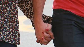 Henry Cavill Kaley Cuoco