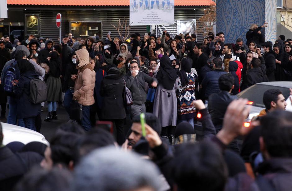 Protesti zaradi sestrelitve ukrajinskega letala | Avtor: Epa