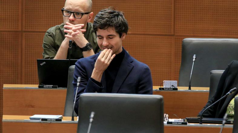 Primož Siter, Luka Mesec