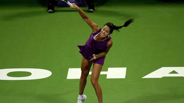 Ana Ivanović in Serena Williams se sezono sklenili z bolečinamo oziroma bolani.