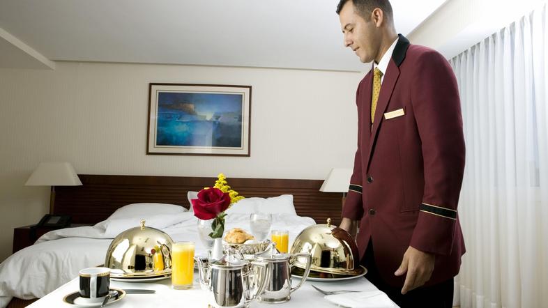 Hotelski delavec