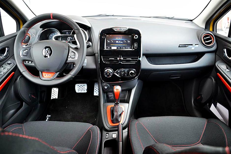Renault clio RS | Avtor: Gregor Prebil