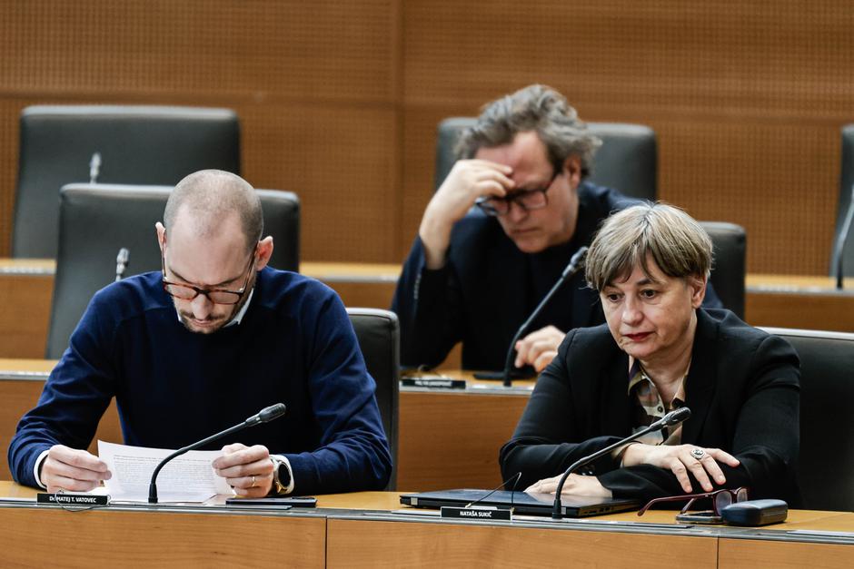 interpelacija Boštjan Poklukar, Matej Tašner Vatovec, Nataša Sukič, Levica | Avtor: Saša Despot