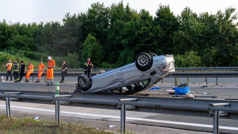 Prometna nesreča na Hrvaškem pri Otočcu