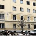Stanovanjska stavba na Ilirski, v kateri je zjutraj izbruhnil ogenj. Za stanoval